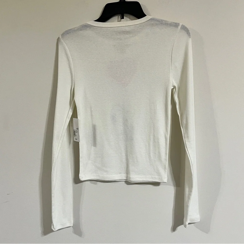 Peanuts Forever 21 Juniors White Ribbed Long Sleeve Snoopy Tee Small NWT - Picture 2 of 6